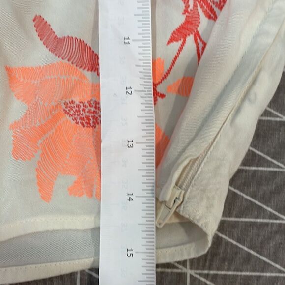 H&M Crop Top Long Sleeves Crochet Details Floral Print Long Sleeves - Picture 8 of 9